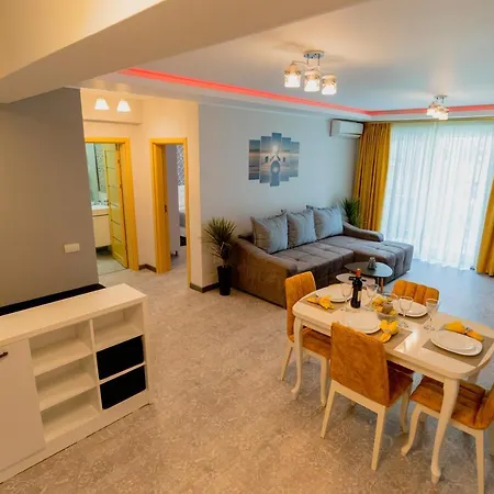 Marc Moonlight Apartment *
