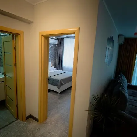 Marc Moonlight Apartment