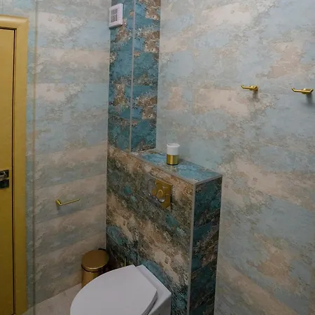 Marc Moonlight Apartament Mamaja