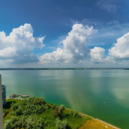 Marc Moonlight Apartament Mamaja