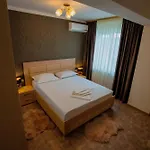 Marc Moonlight Apartment *