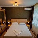 Marc Moonlight Apartment