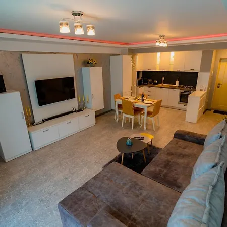 Marc Moonlight Apartament